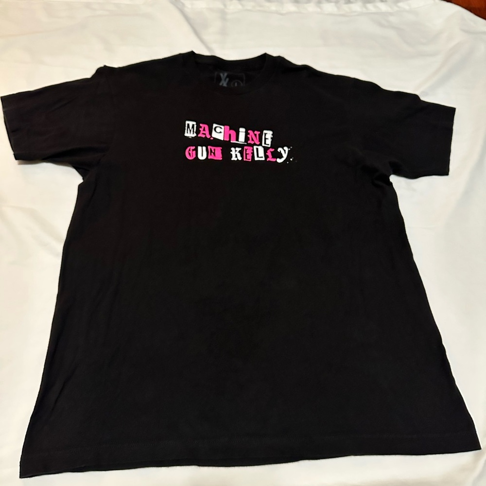 Machine Gun Kelly t-shirt size Large